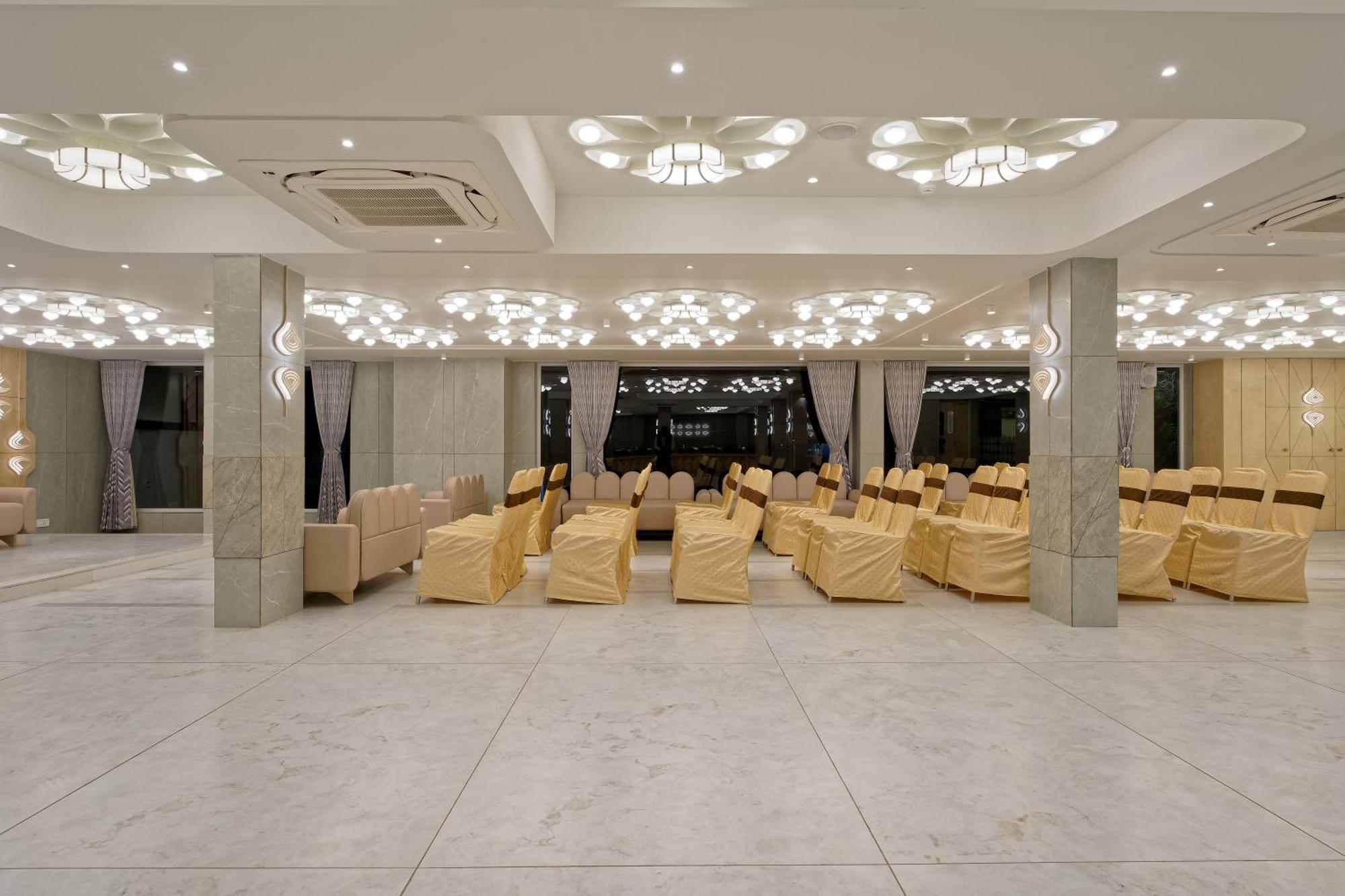 Exora Inn Ahmedabad Exterior photo